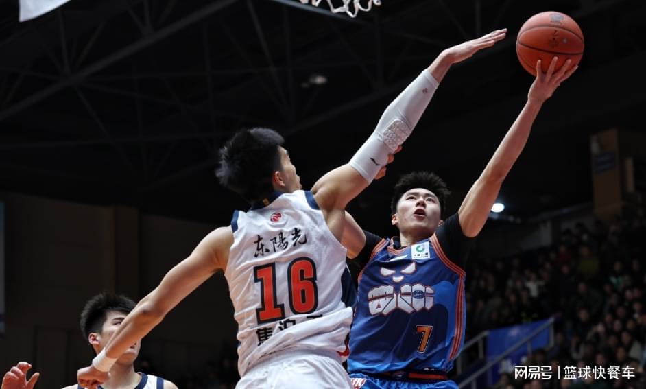 Kaiyun中国官网-79比129惨败50分!辽篮苦主惨遭25连败:CBA一冠王溃不成军?